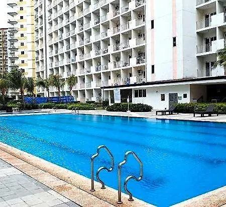 Foursphere Staycation